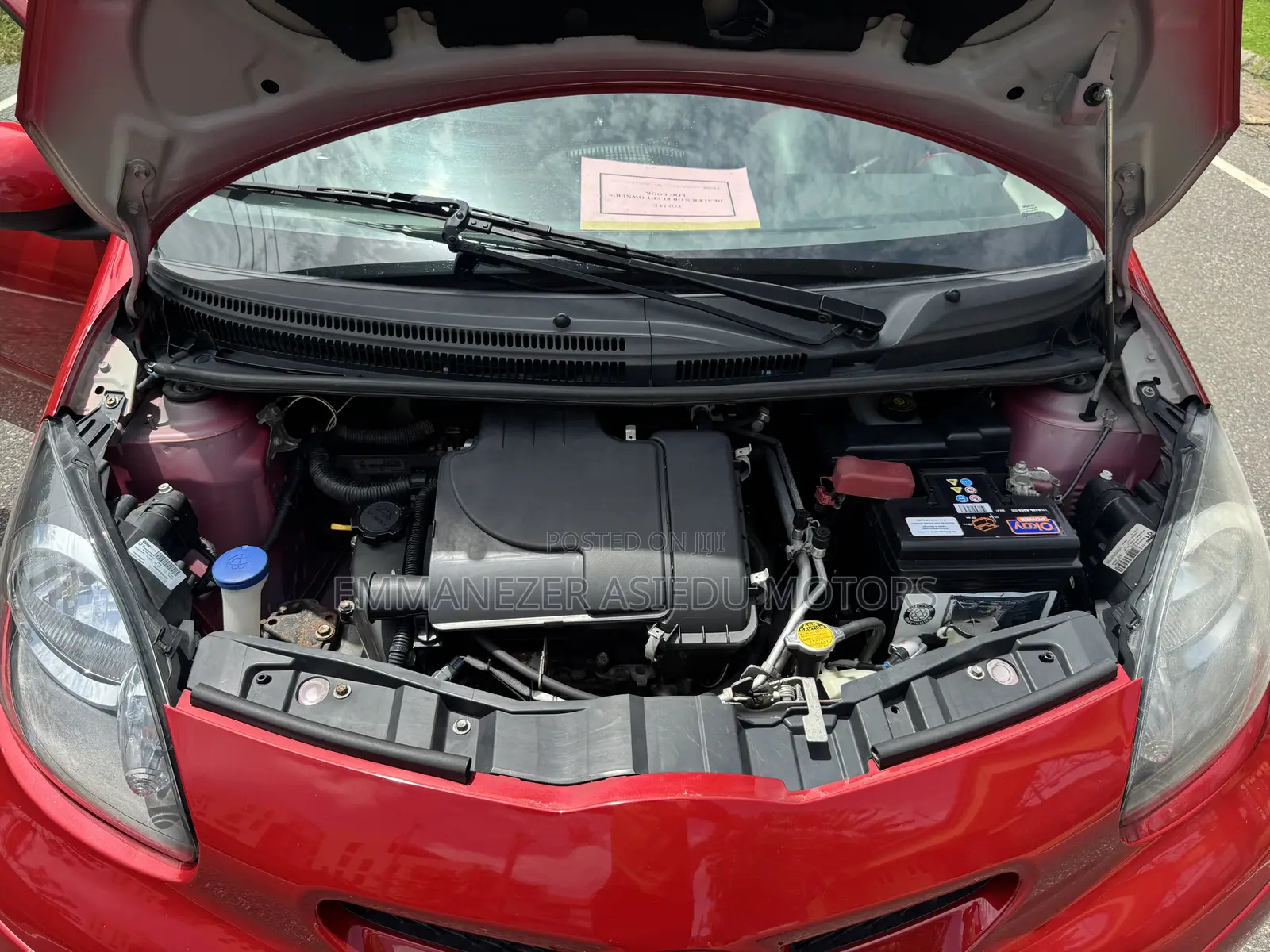 Toyota Vitz 1.3 FWD 5dr 2010 Red