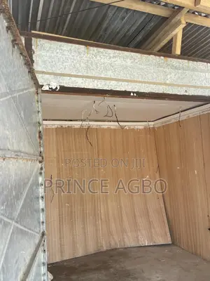 Store Container