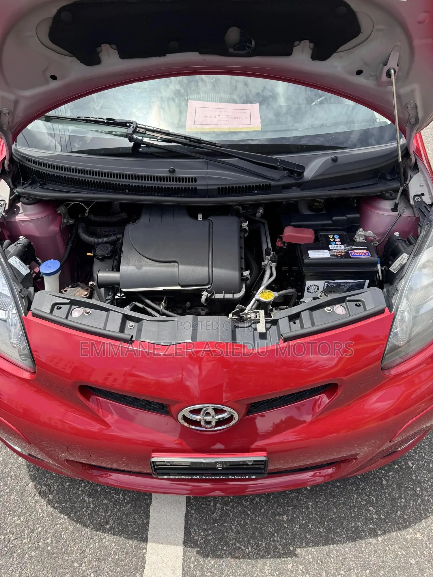 Toyota Yaris Base Hatchback 3dr 2010 Burgundy