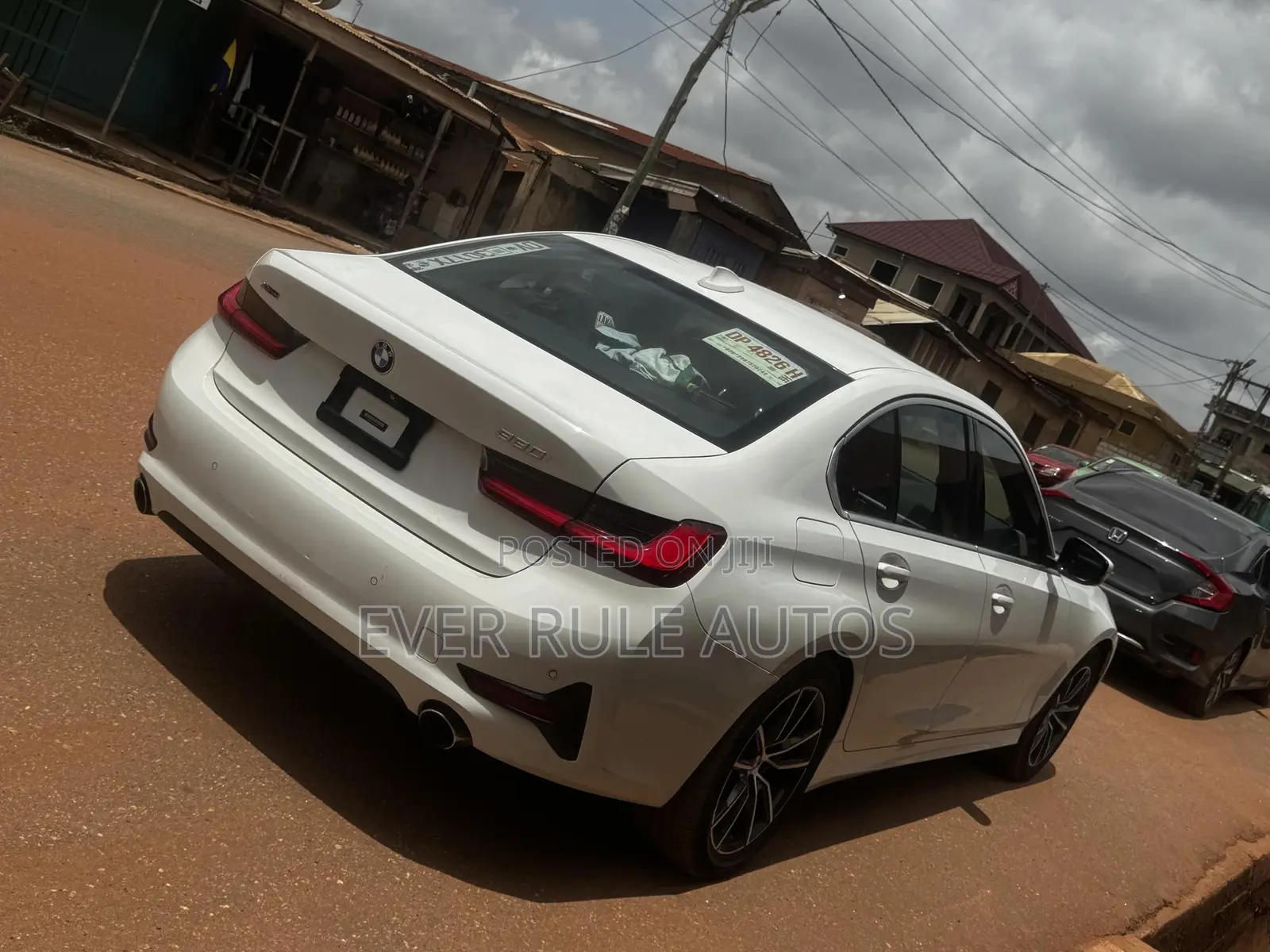 BMW 330i 2022 White