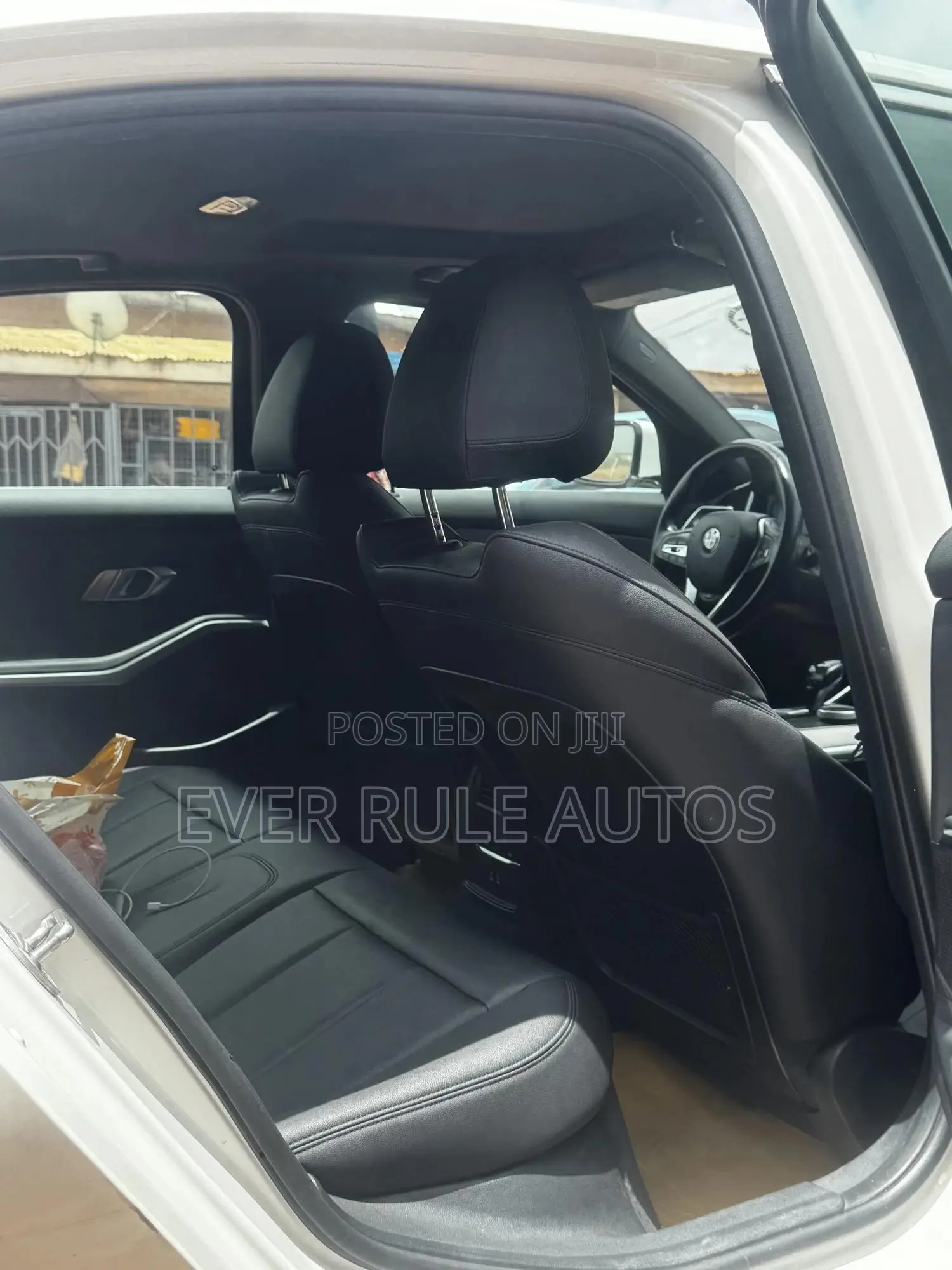 BMW 330i 2022 White