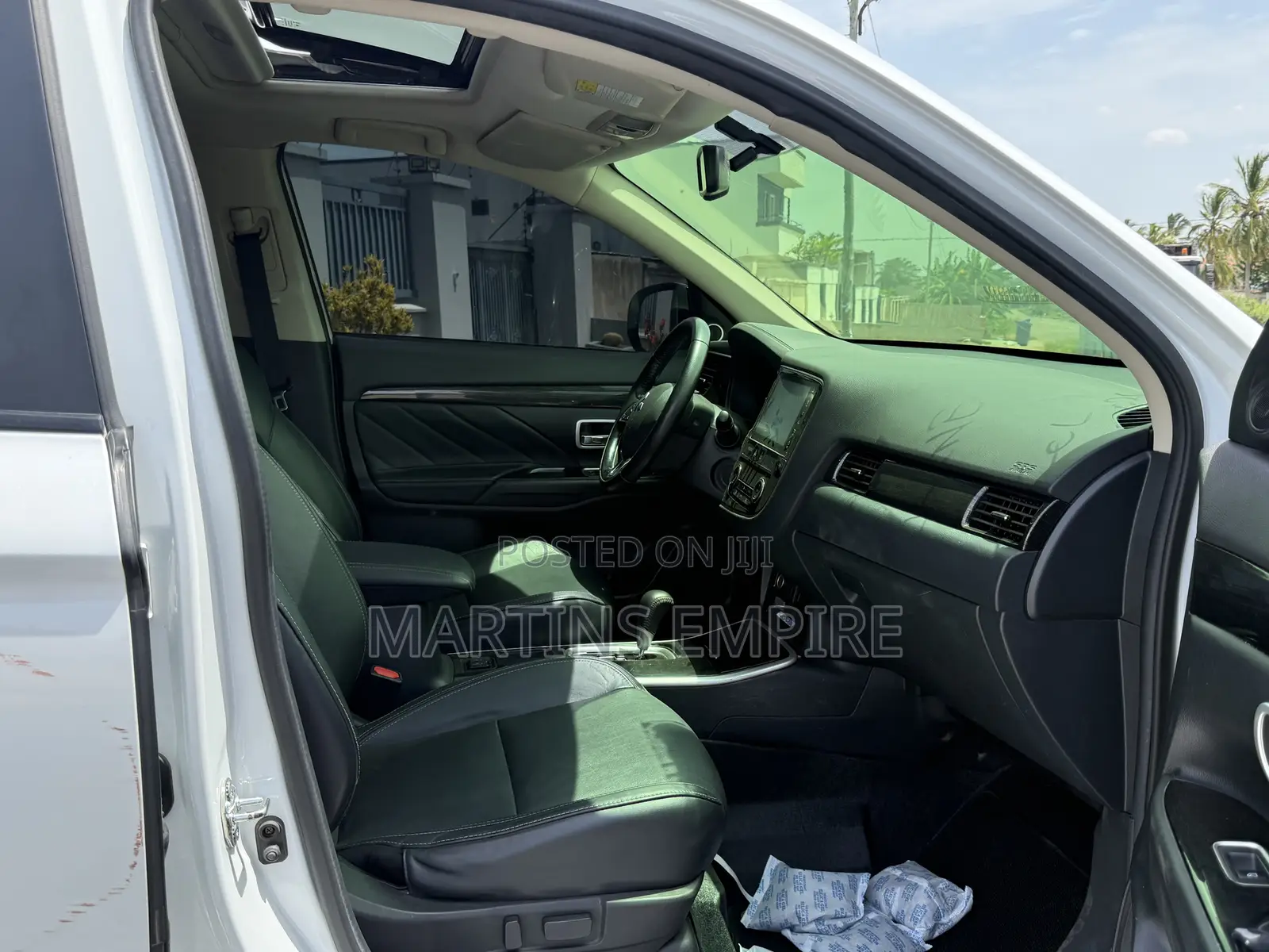 Mitsubishi Outlander SE FWD 2019 White