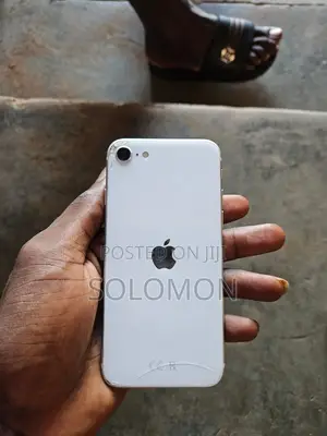 Apple iPhone SE (2020) 64 GB White