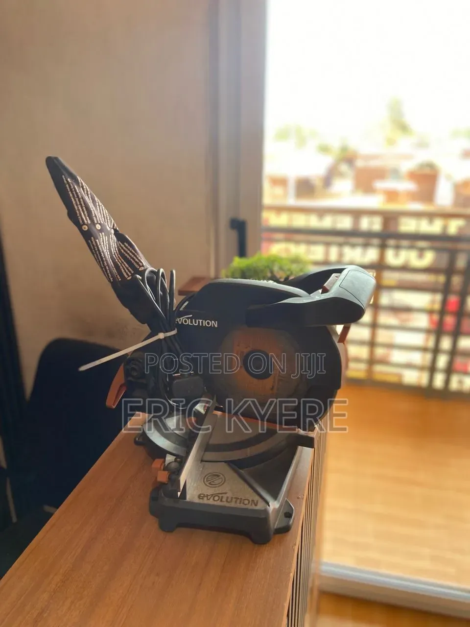 Evolution Compound Mitre Saw Electric Cutting Machine