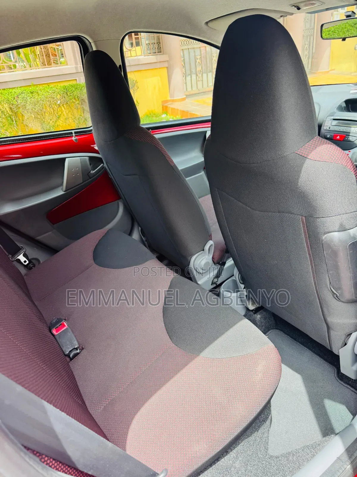 Toyota Aygo 1.0 5-Door 2010 Red