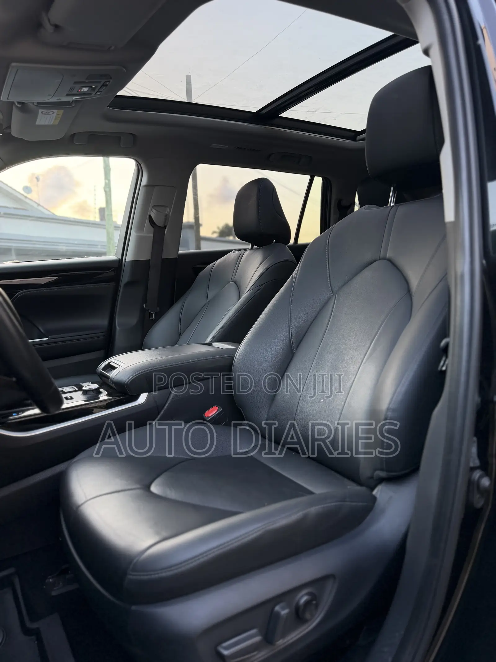 Toyota Highlander Limited AWD 2023 Black