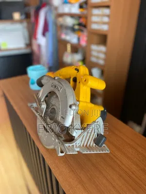 Dewalt Circular Saw