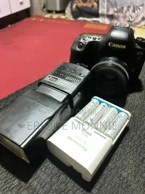 Canon 6d Mark Ii With 50mm Lens and Flashlight for Sell