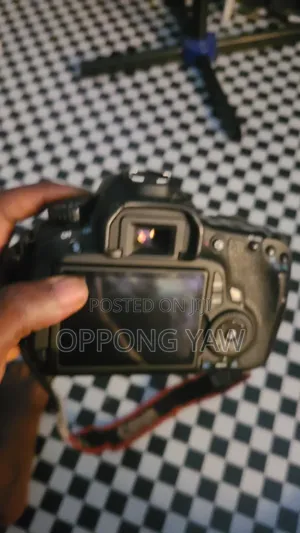 Canon Eos 60d With Lens, Sd Card, and Battery
