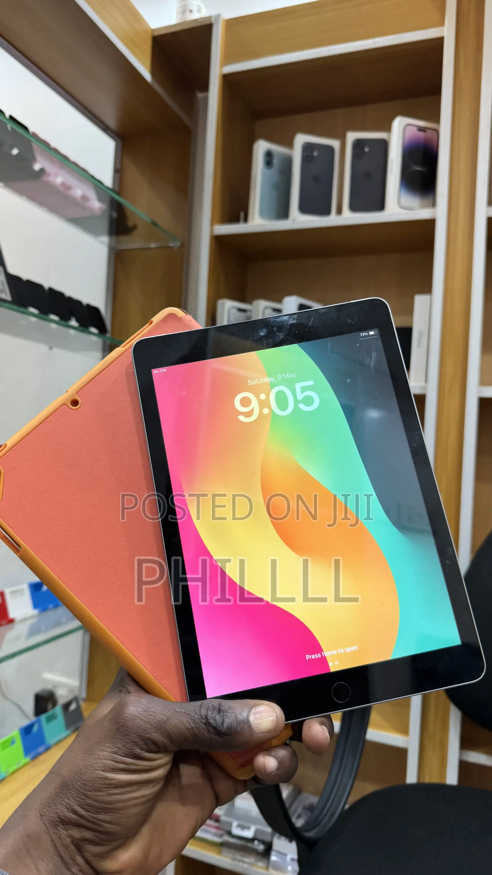Apple iPad 9.7 32 GB Gray