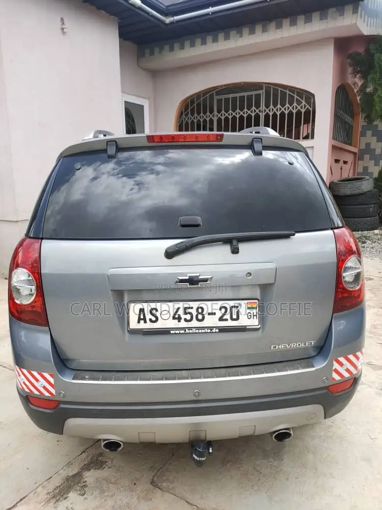 Chevrolet Captiva 2.4 Automatic 2011 Gray