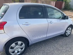 Toyota Vitz 2010 Gray