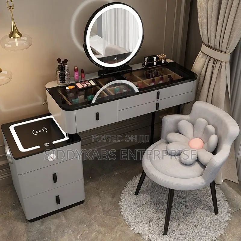 Modern Dressing Table Set