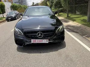 Mercedes-Benz E300 2018 Black