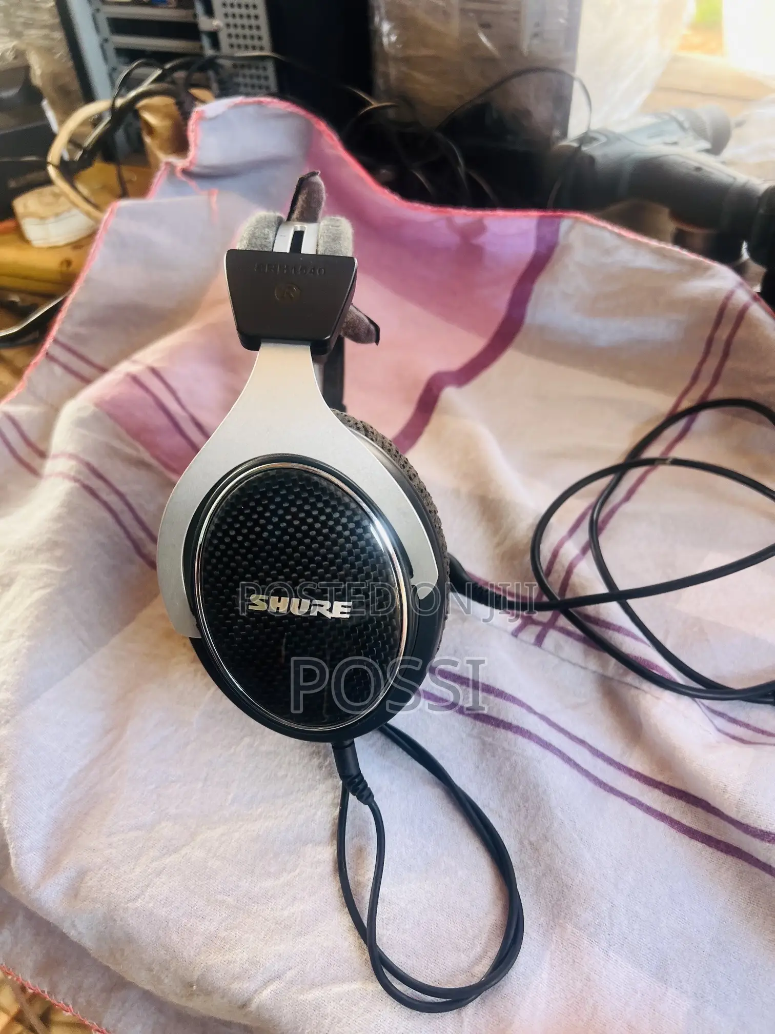 Shure Headset From Uk ( Srh1540 )