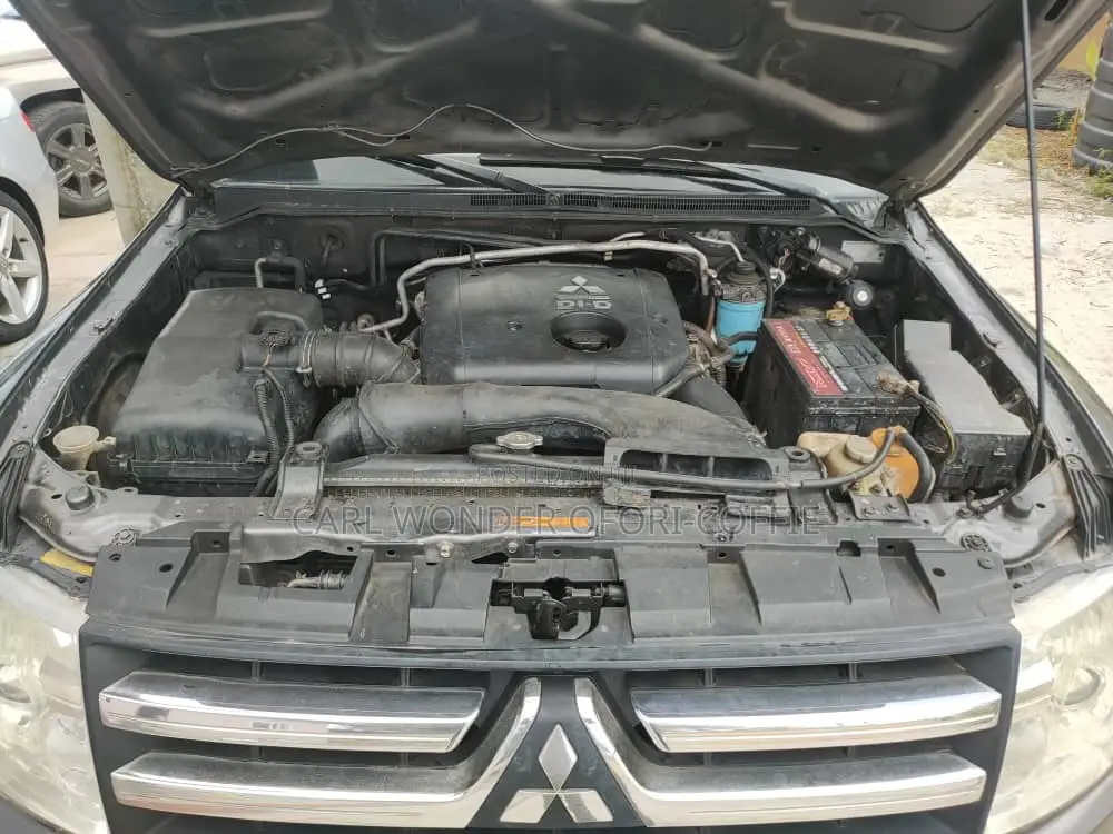 Mitsubishi Pajero 3.0 2009 Gray