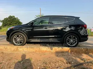 Hyundai Santa Fe Limited Ultimate FWD 2018 Black