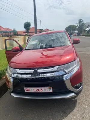 Mitsubishi Outlander ES AWC 2018 Red