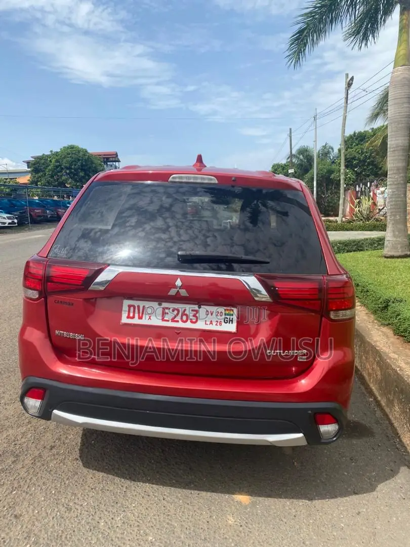 Mitsubishi Outlander ES AWC 2018 Red