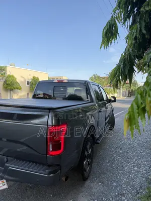 Ford F-150 XLT 4x2 SuperCab Styleside 6.5 ft. box 145 in. WB 2016 Gray