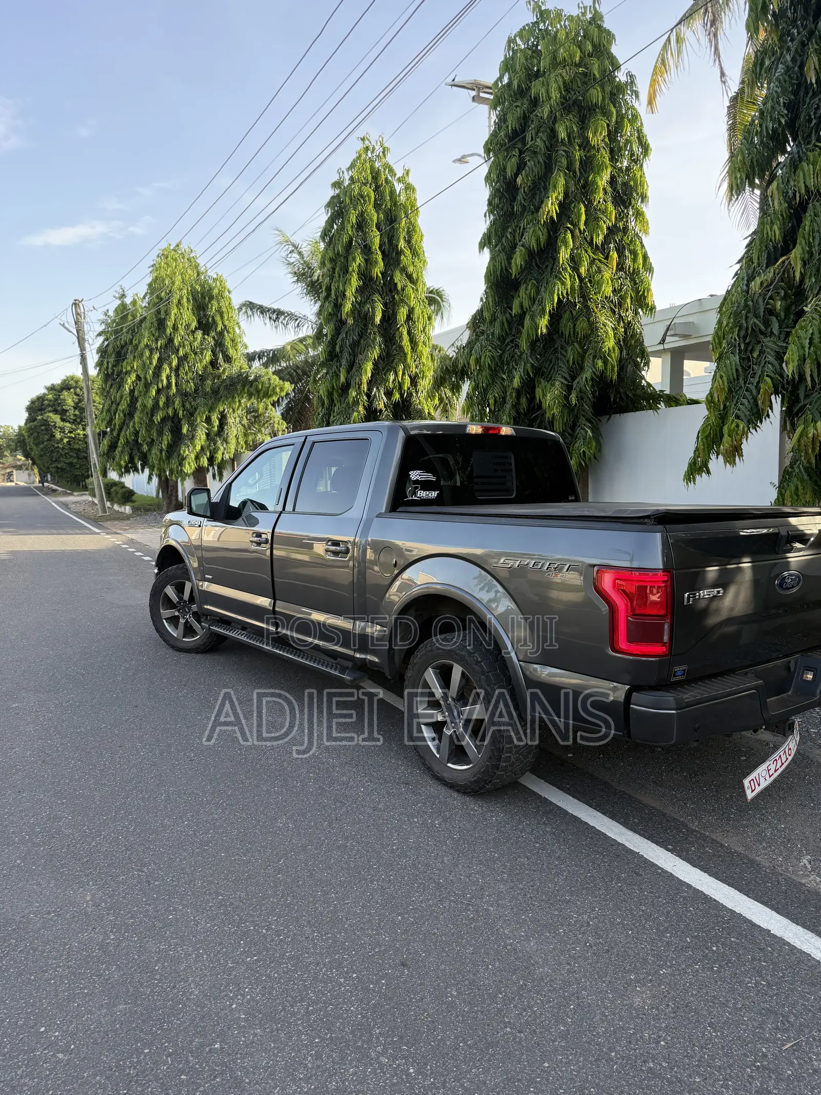 Ford F-150 XLT 4x2 SuperCab Styleside 6.5 ft. box 145 in. WB 2016 Gray