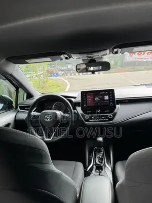 Toyota Corolla SE 2020 White