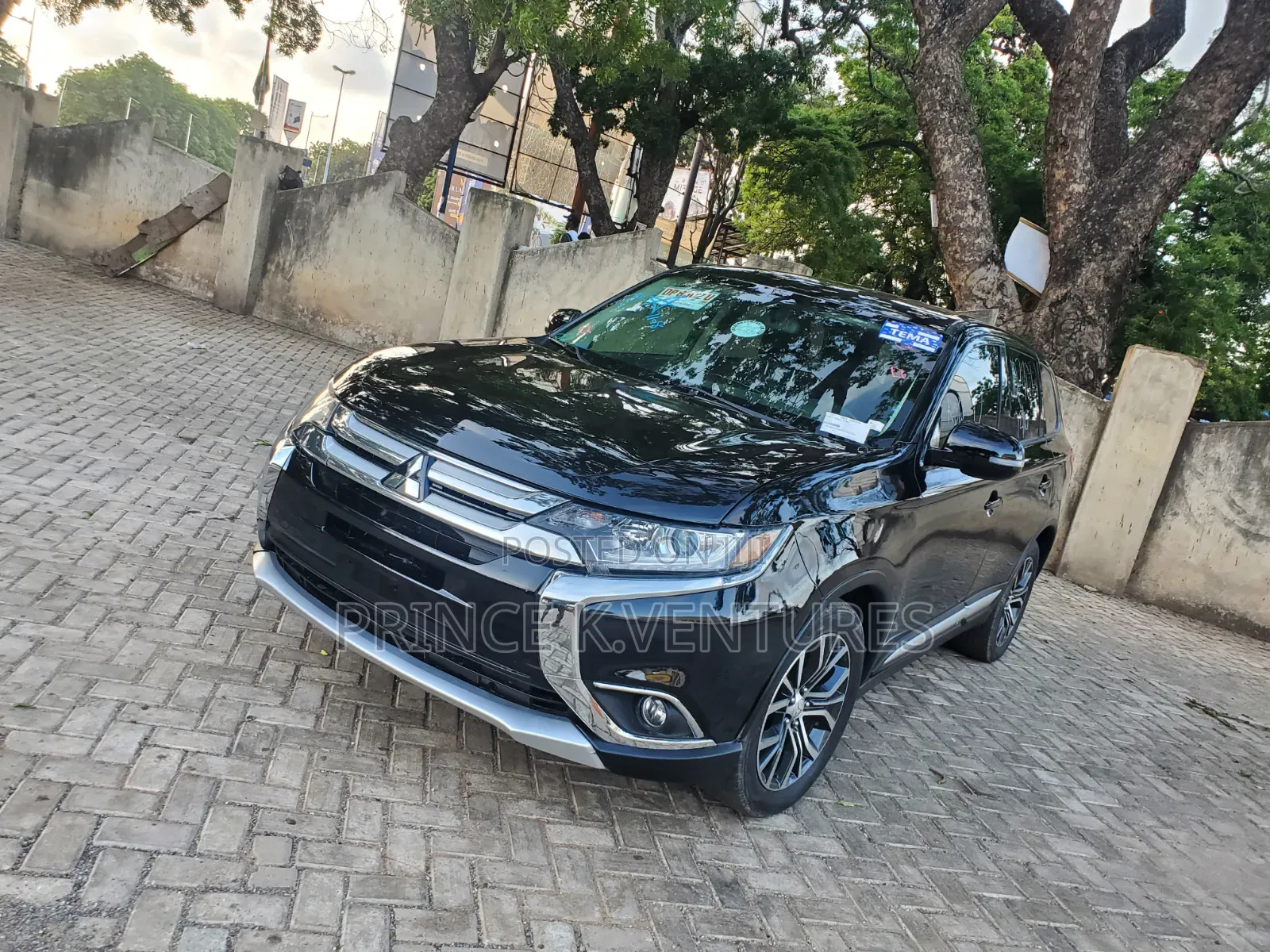 Mitsubishi Outlander 2.0 PHEV AWD 2016 Black