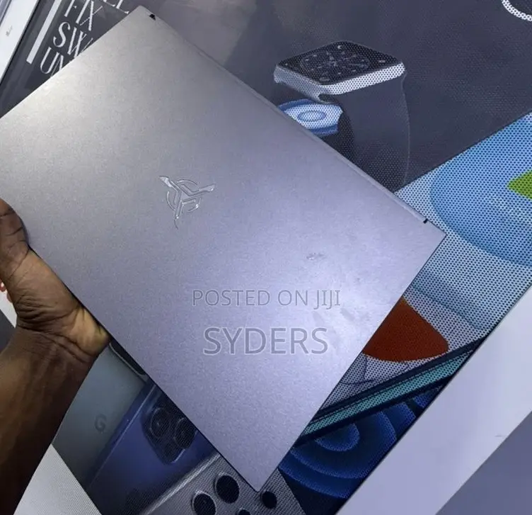 Laptop Zyrex Sky 232 16GB Intel Core i5 SSD 1T