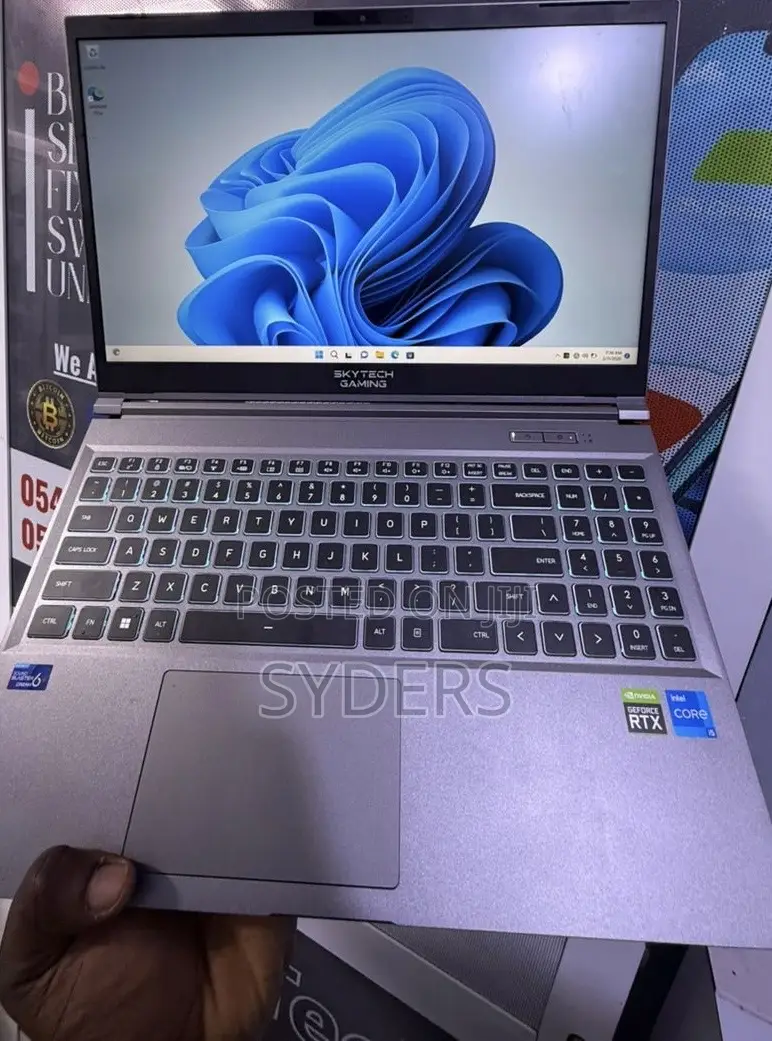 Laptop Zyrex Sky 232 16GB Intel Core i5 SSD 1T