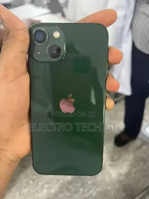 Apple iPhone 13 128 GB Green
