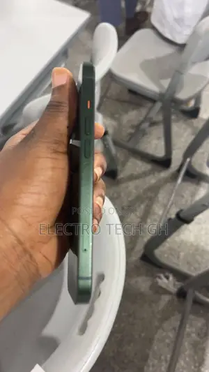 Apple iPhone 13 128 GB Green