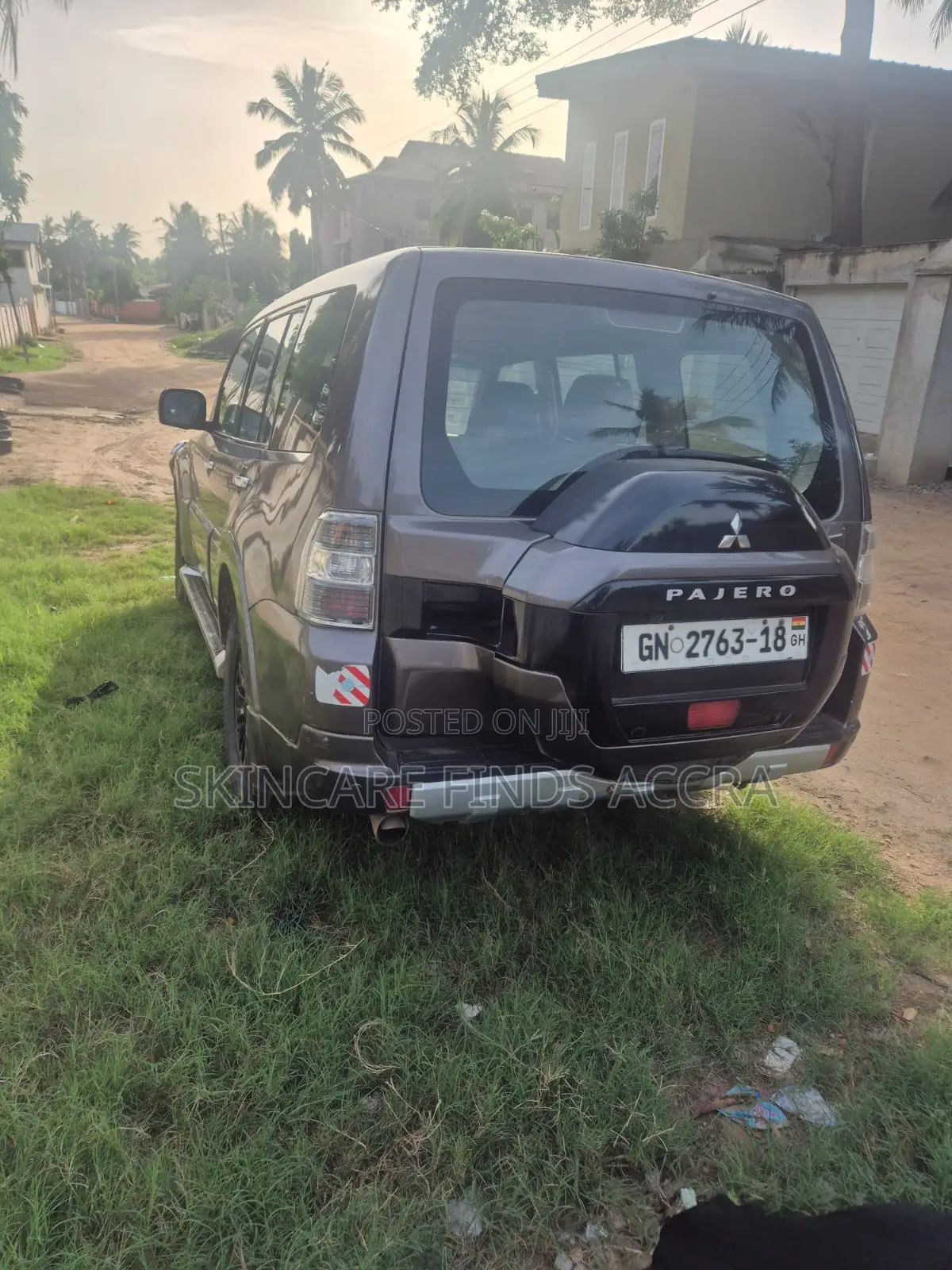 Mitsubishi Pajero 2015 Brown
