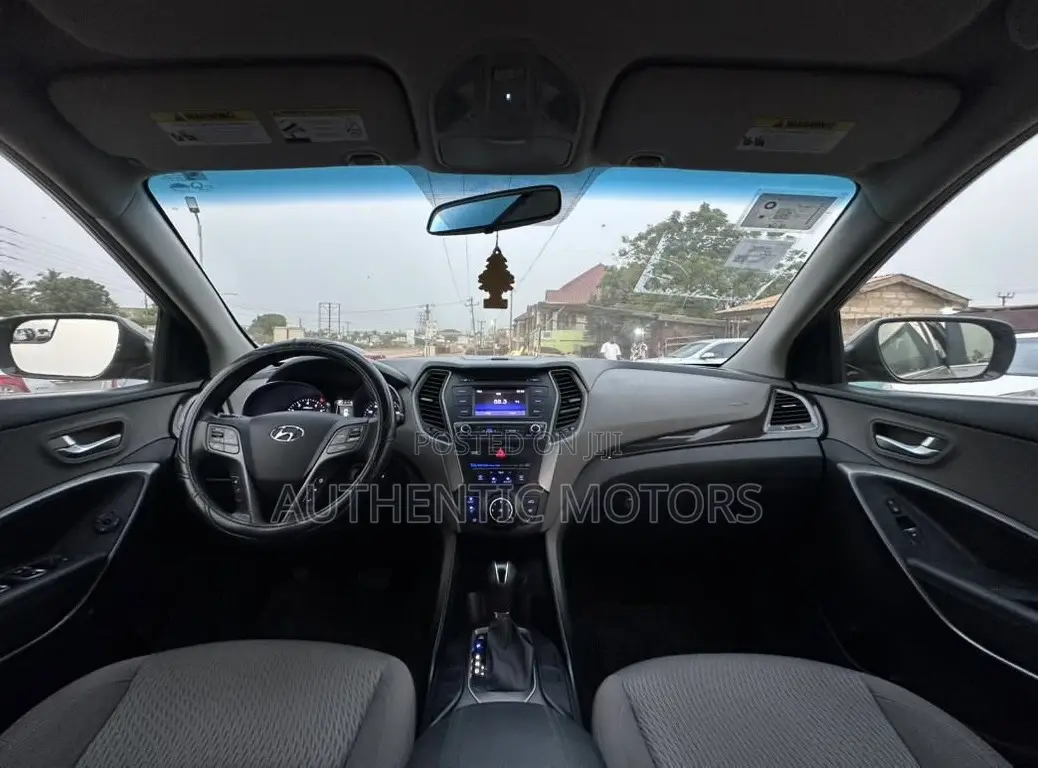 Hyundai Santa Fe SE AWD 2017 Gray