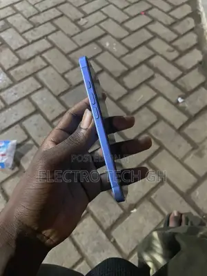 Apple iPhone 16 128 GB Blue