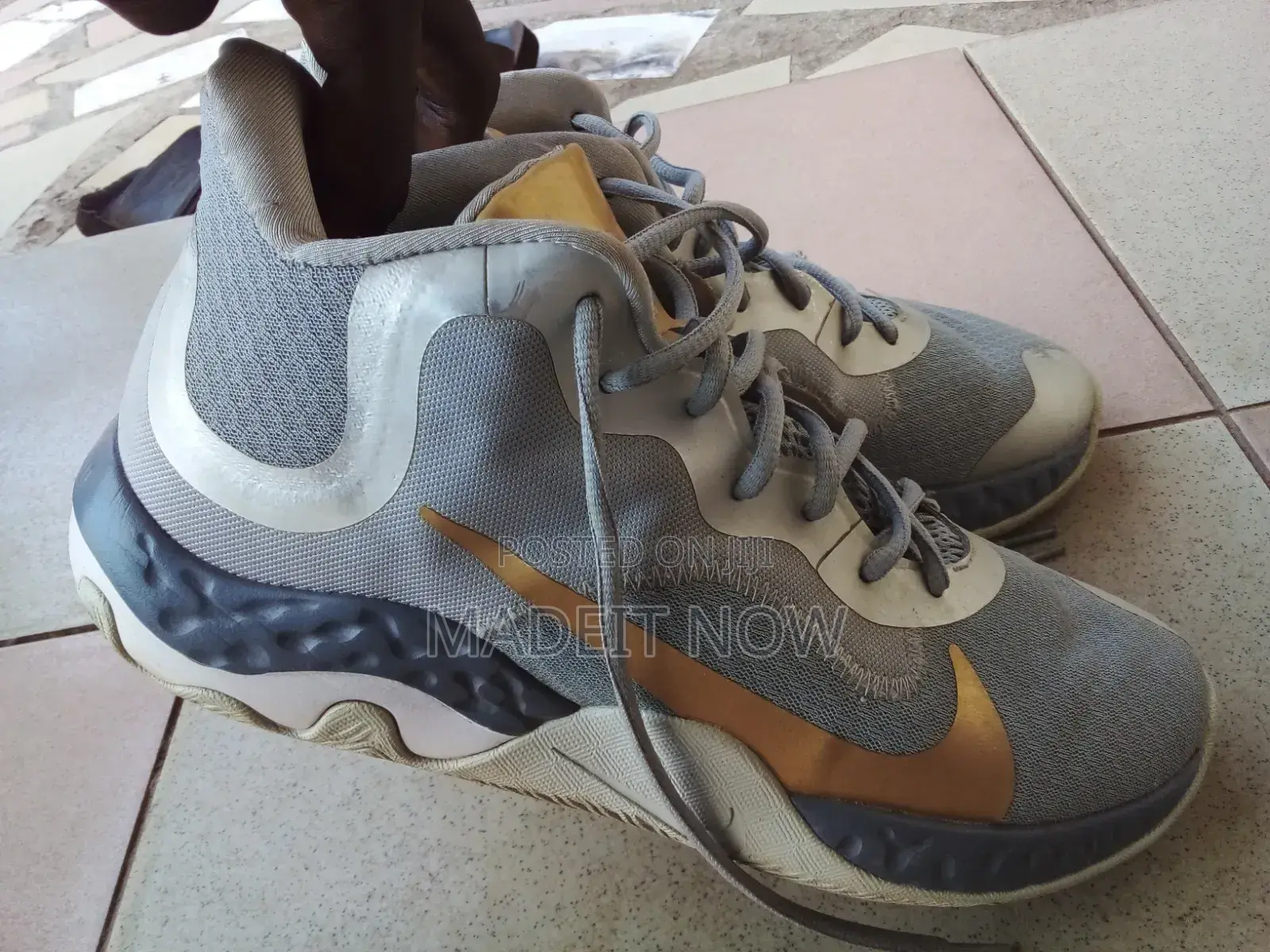 Nike Renew Elevate Basketball Sneakers – Grey/Gold – Size 42.5/43