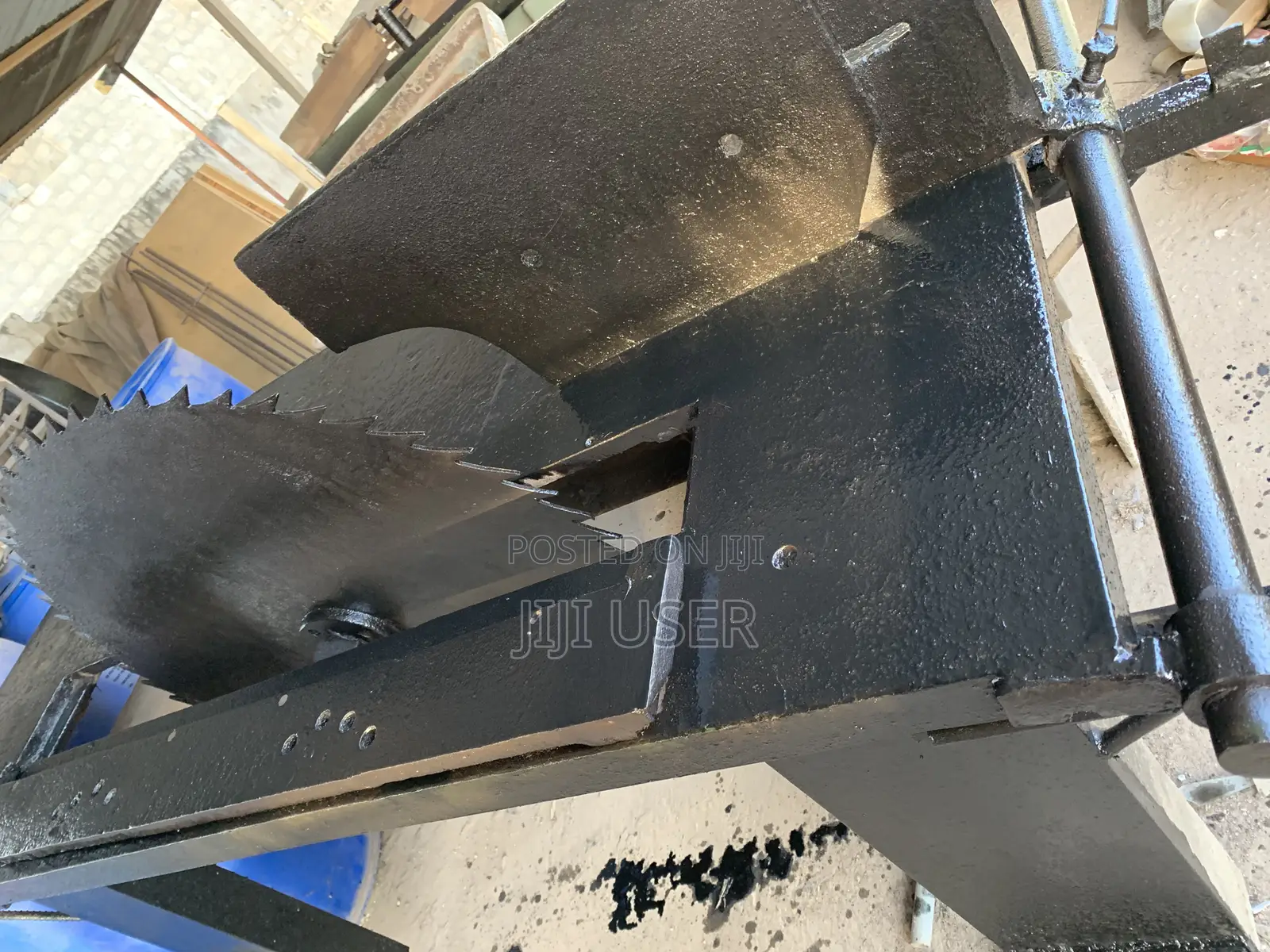 Saw Milling Machines