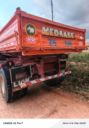 Mercedes Benz Tipper Single Step Axle