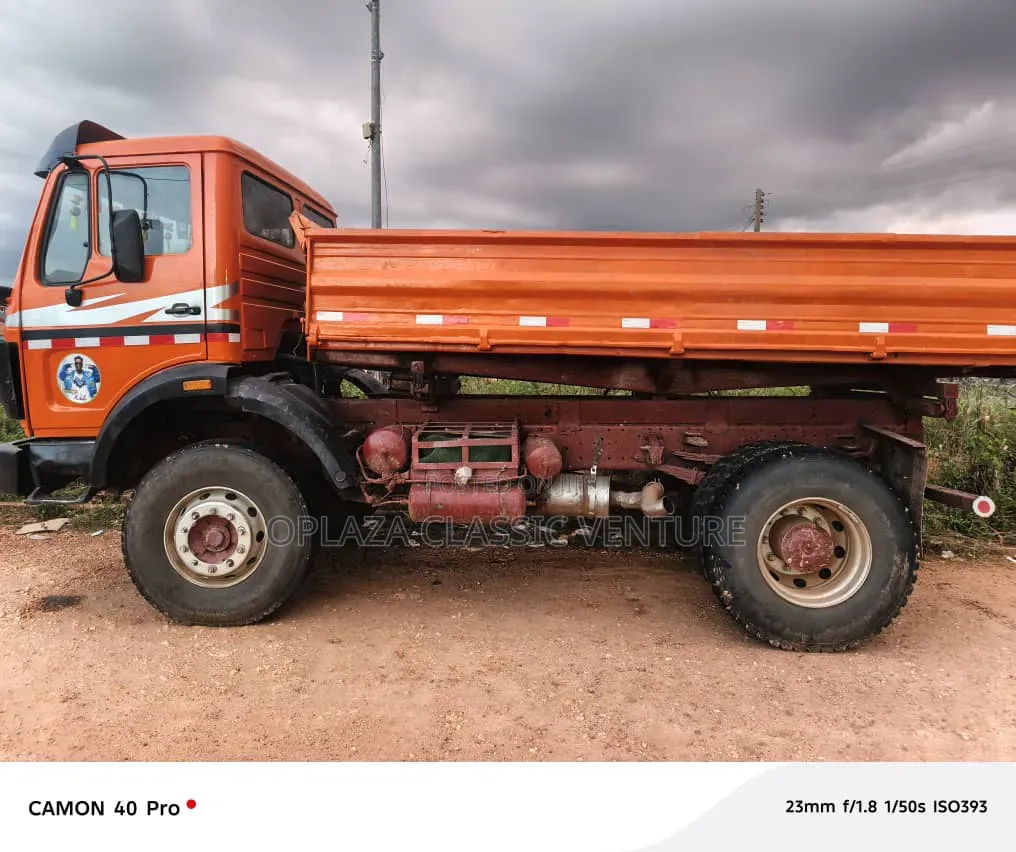 Mercedes Benz Tipper Single Step Axle