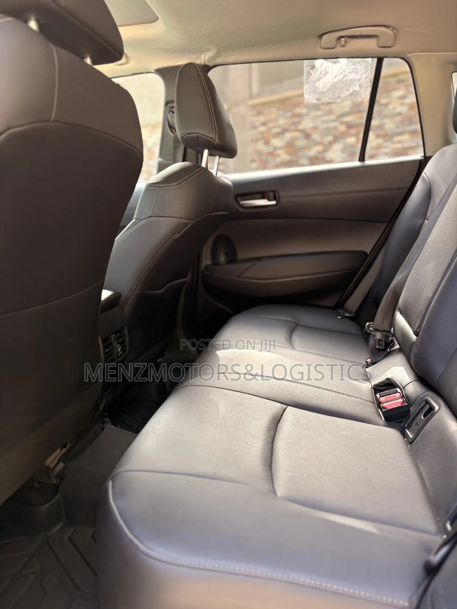 Toyota Corolla Cross XLE 4WD 2024 White