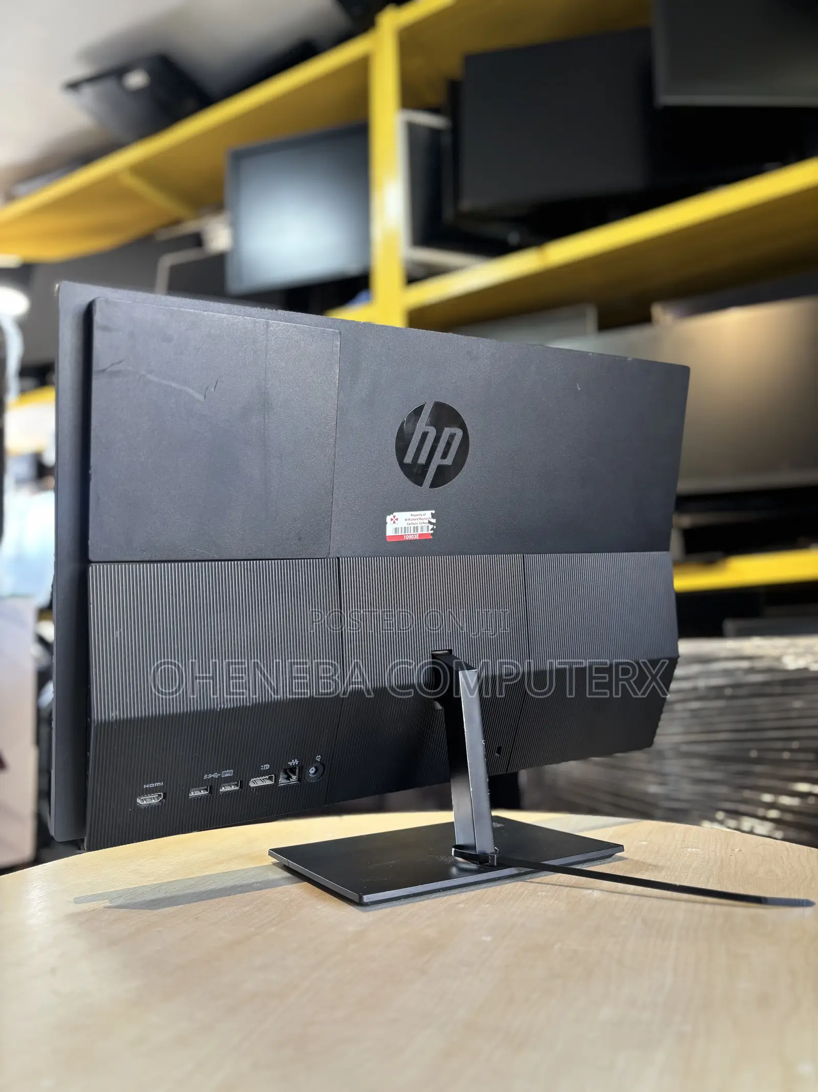 Desktop Computer HP ProOne 400 8GB Intel Core i7 SSD 256GB