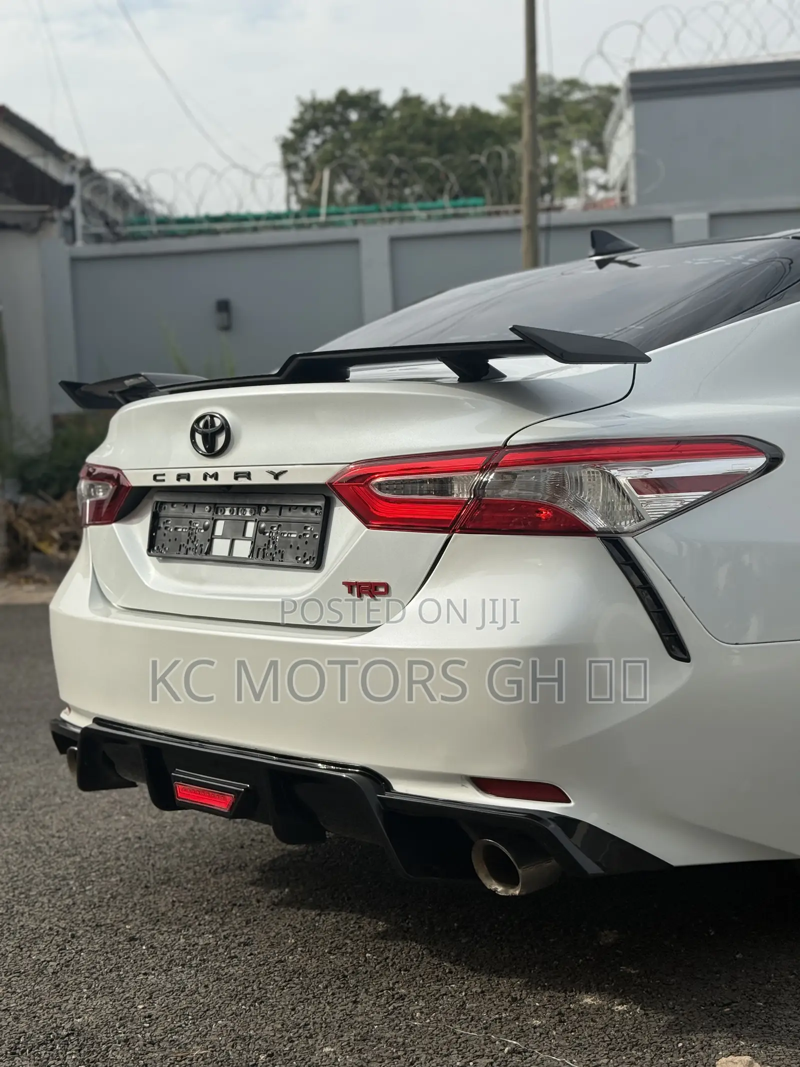 Toyota Camry TRD V6 FWD 2020 White