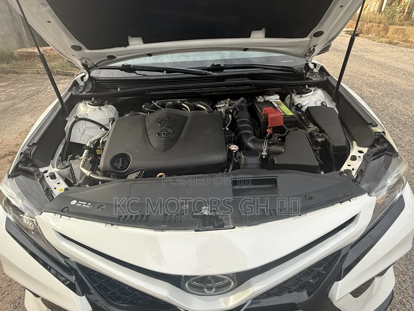 Toyota Camry TRD V6 FWD 2020 White