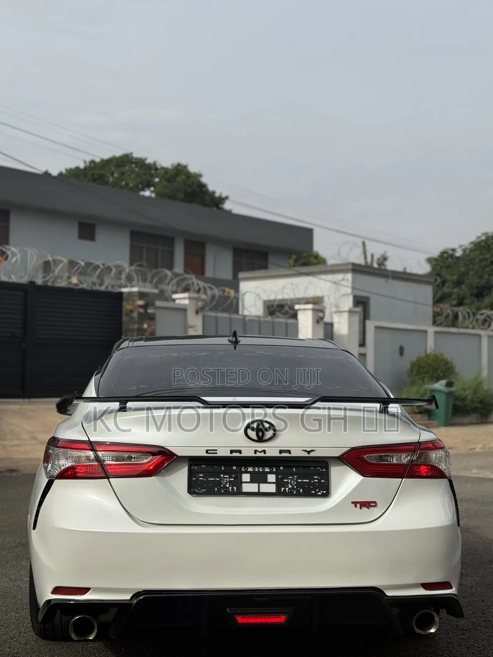 Toyota Camry TRD V6 FWD 2020 White