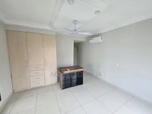 2bdrm Apartment in East Airport, Papaye for rent