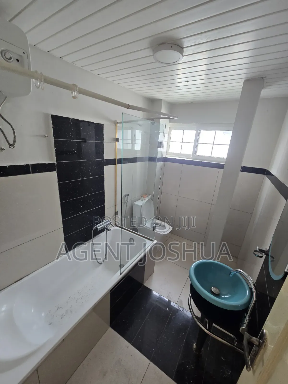 2bdrm Apartment in East Airport, Papaye for rent