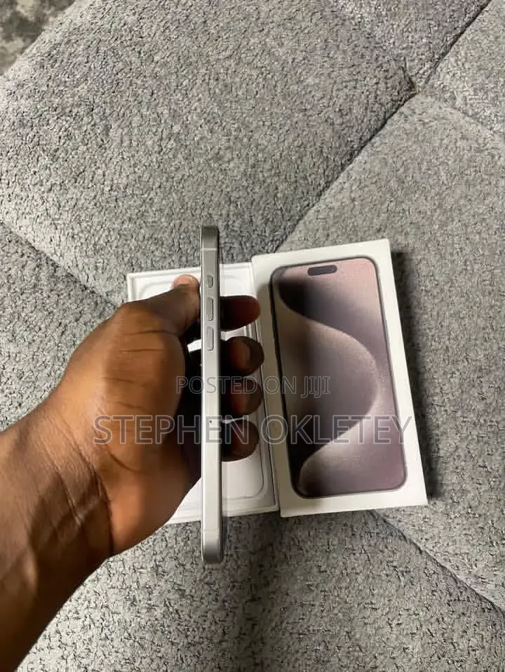 Apple iPhone 15 Pro Max 256 GB Silver