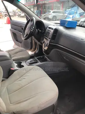Hyundai Santa Fe 2012 Brown