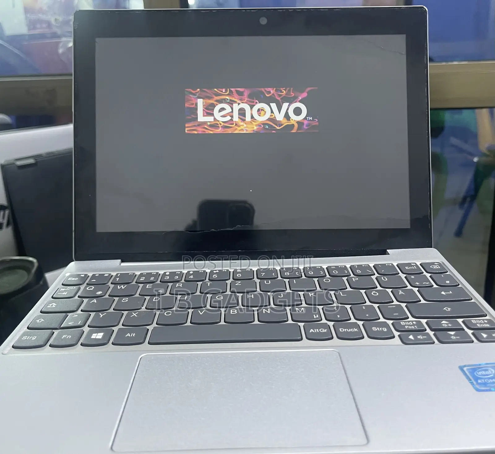 Laptop Lenovo IdeaPad 310 2GB Intel Atom SSD 32GB