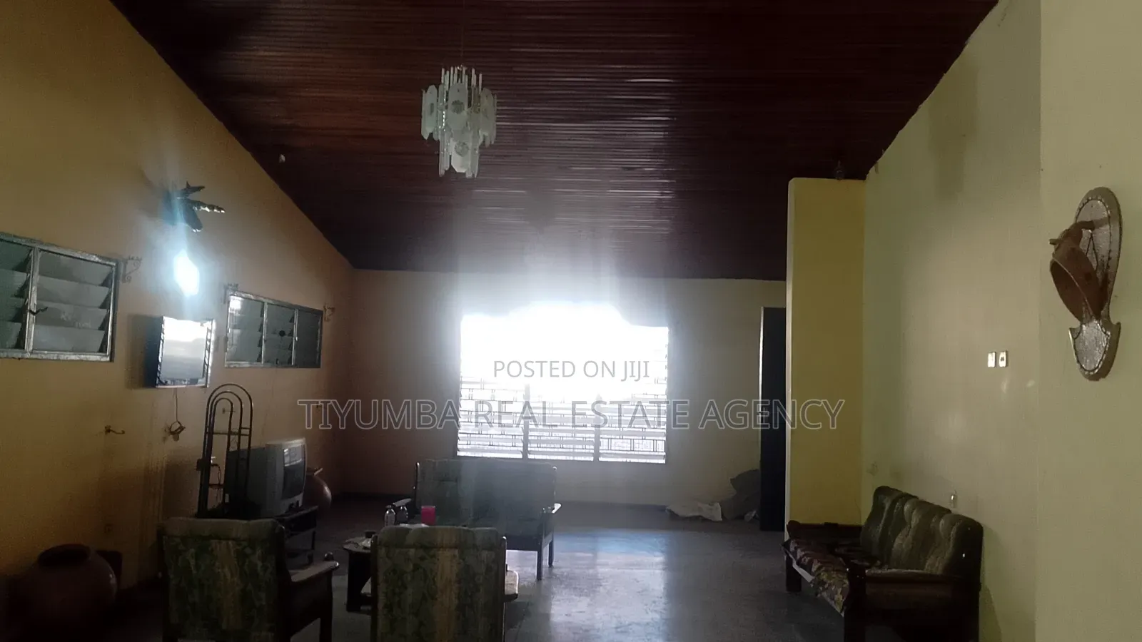 6 Bedroom House Commercial Property for Rent at Kwabenya
