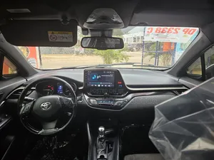 Toyota C-HR 2018 White